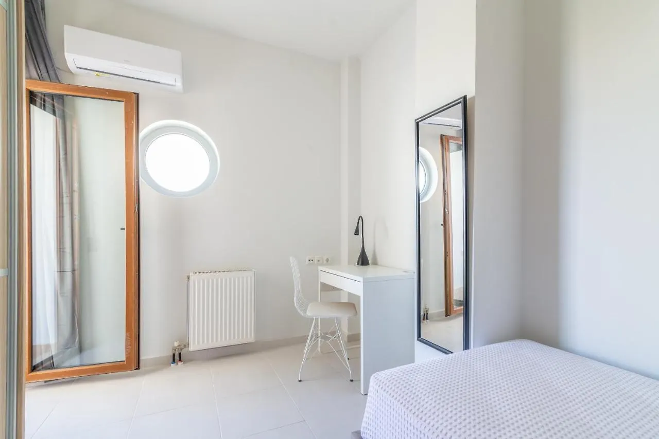 Trinity Seaside Family Maisonette Gournes Gouvon 0*,
