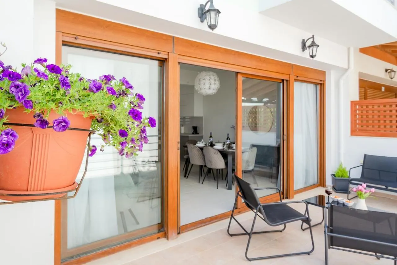 Trinity Seaside Family Maisonette Gournes Gouvon Greece
