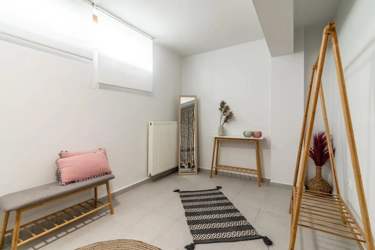 Trinity Seaside Family Maisonette Gournes Gouvon